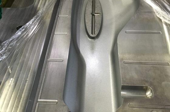 樹脂金型部品 　大型部品